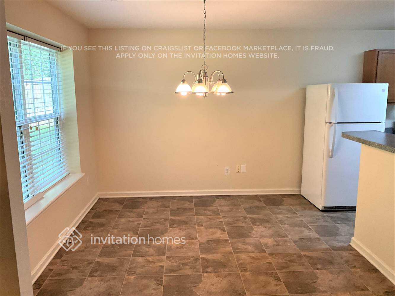Building Photo - 4410 Ravenwood Dr