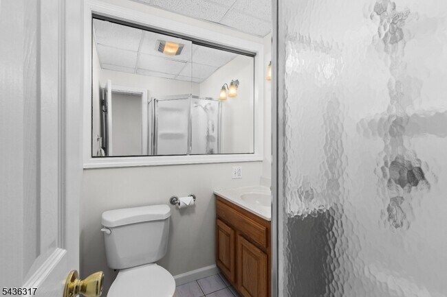 Building Photo - 21 Edgefield Dr