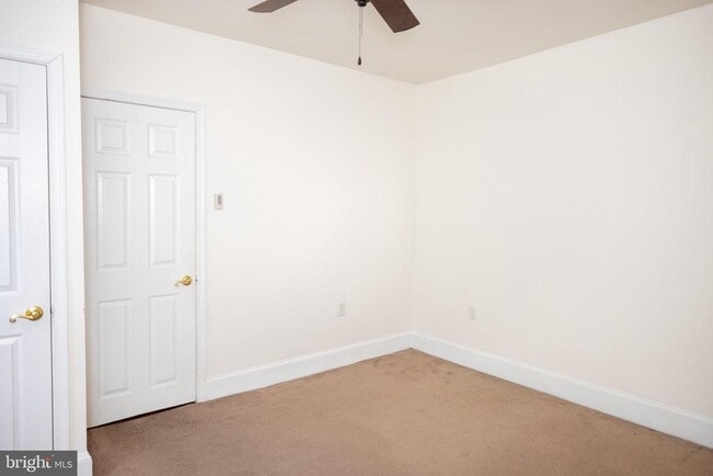 Building Photo - 2309 E York St