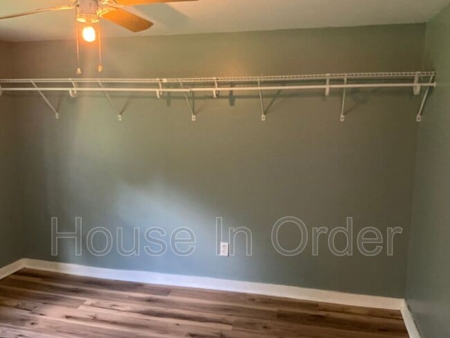 Building Photo - 67 Madrid Ln