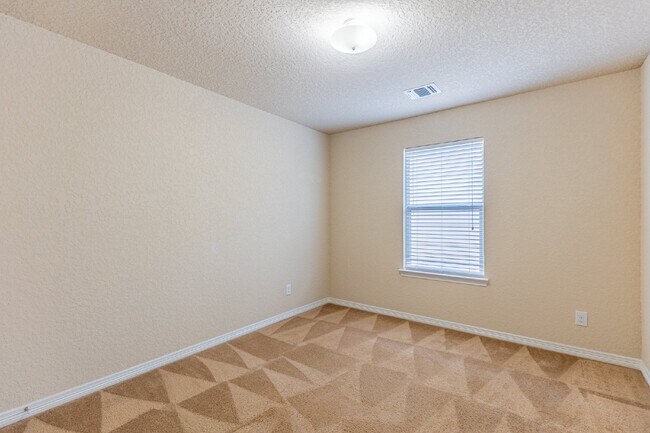 Building Photo - 14010 Bella Donna