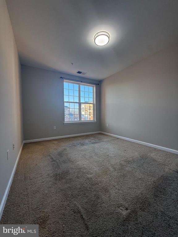 Building Photo - 1136 Halifax Pl