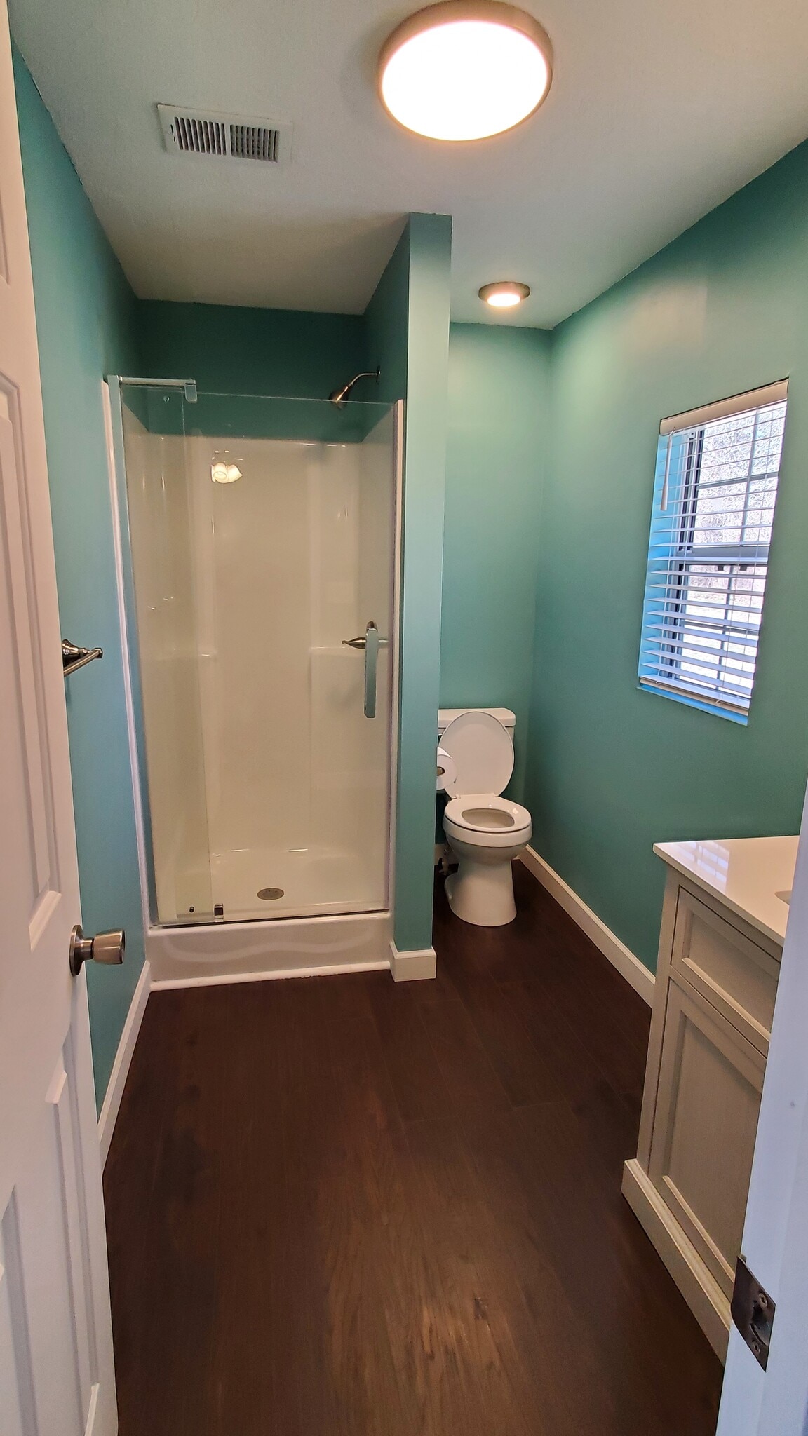 Master Bathroom - 149 Davis Ln
