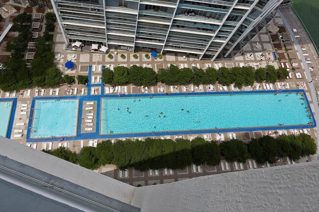 Building Photo - Icon Brickell Unit 4010
