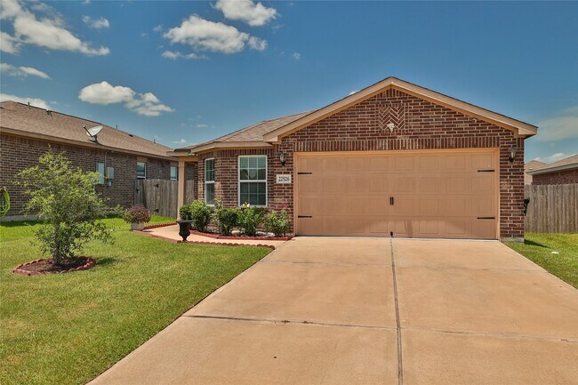 Building Photo - 22526 Threefold Ridge Dr