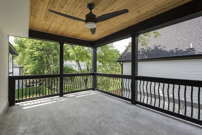 Building Photo - 203 Oceola Ave