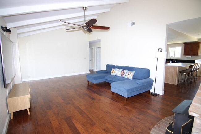 Building Photo - 16328 Bassett Ct