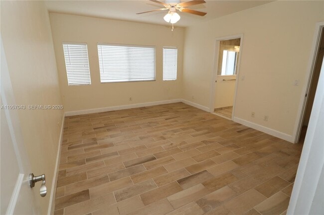 Building Photo - 609 NE 28th St