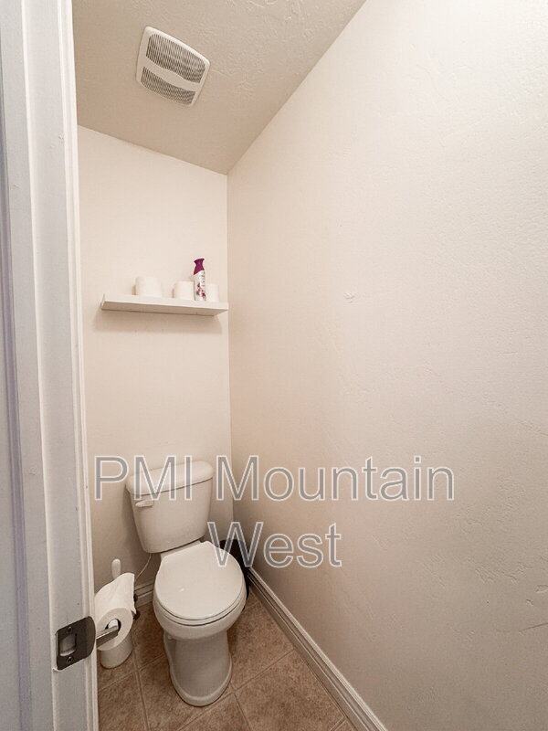 Building Photo - 1903 W 2300 S