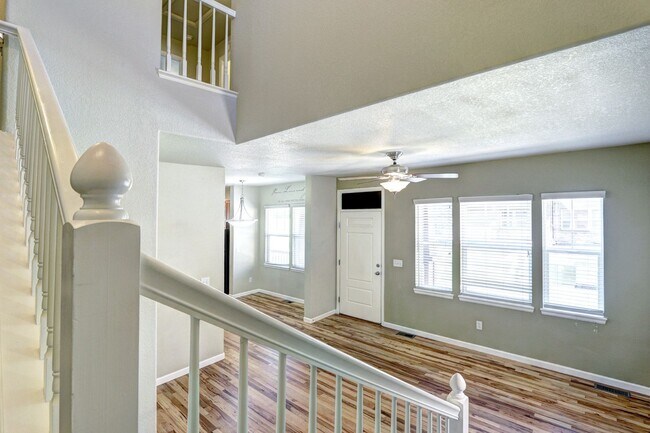 Building Photo - The Meadows townhome 3 bed 2 bath, in Morgan's Run Community!