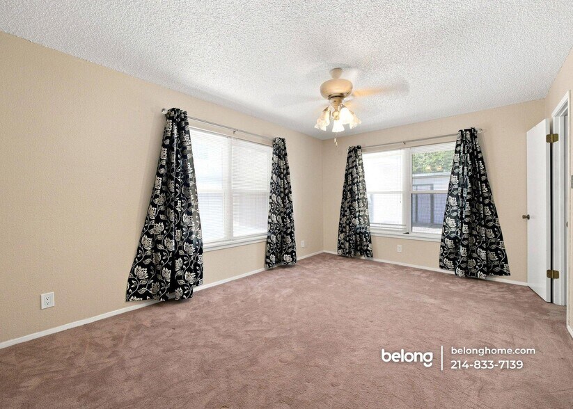 Building Photo - 1624 Lands End St