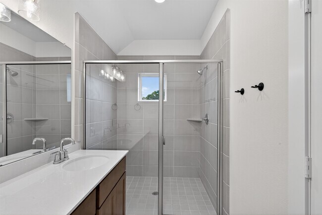 Building Photo - 9113 Highland Northern Wy