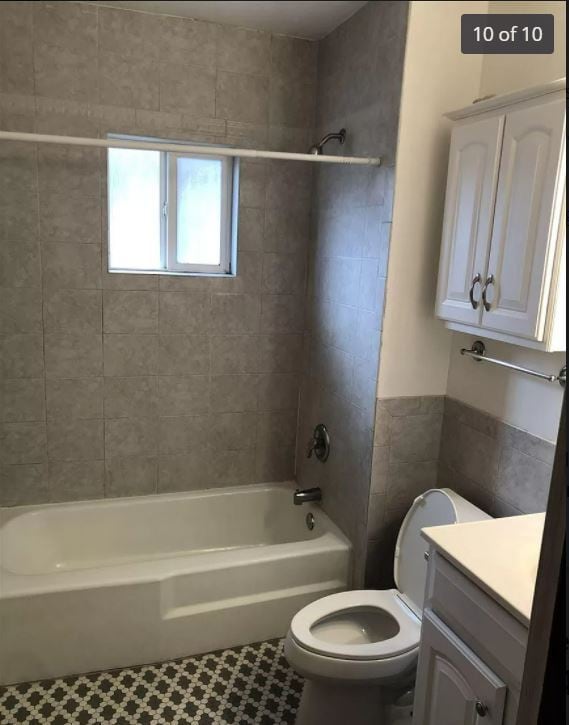 Bathroom - 1418 W Barker Ave