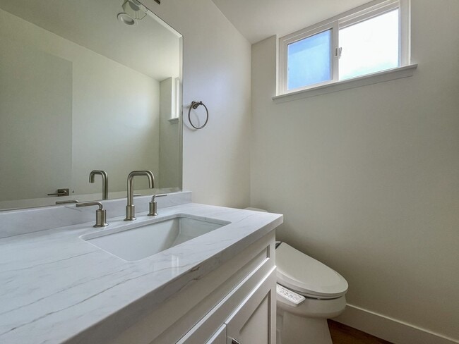 Building Photo - 5281 Tattershall Ave