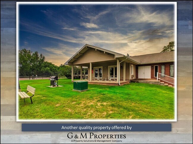 Building Photo - 2 Bedroom Townhome - Available off of Fren...