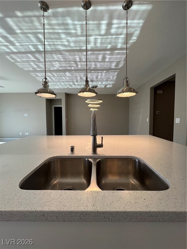 Building Photo - 9126 Reinberg St