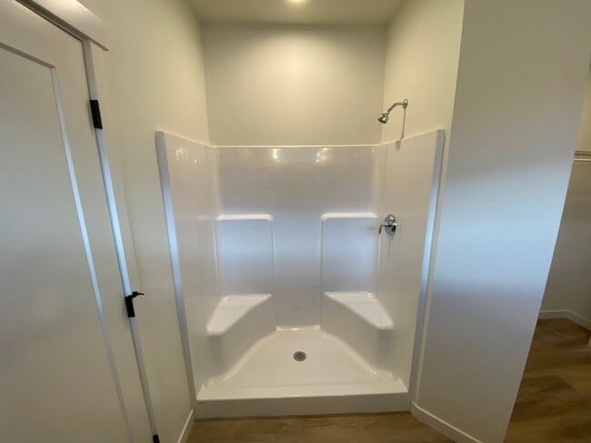 Building Photo - Newer Home for Lease! 3br 3ba