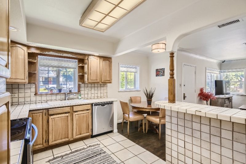 Building Photo - 4700 S Sherman St