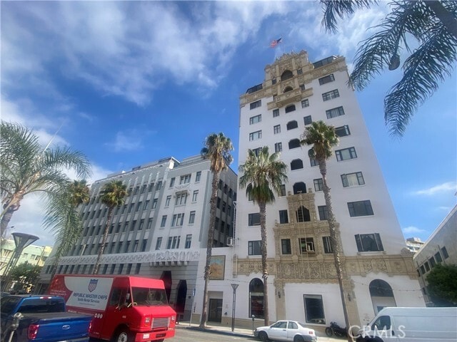 Building Photo - 140 Linden Ave