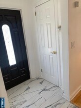 Building Photo - 279 Slocum Way