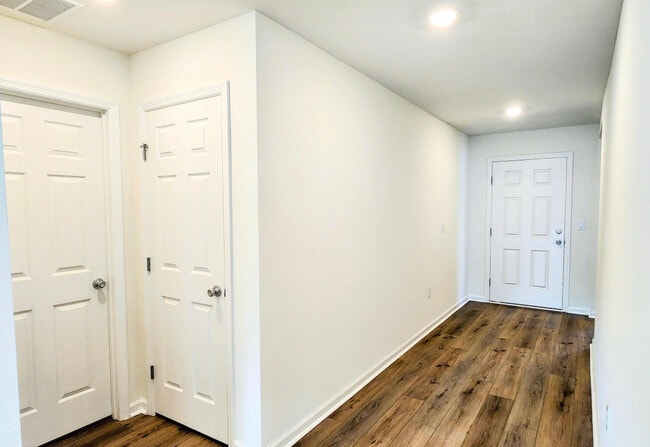 Building Photo - 11172 Stapleton Dr