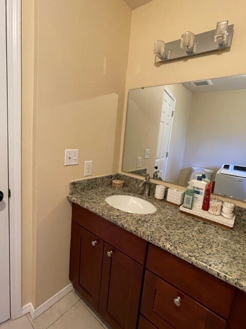 Building Photo - 4611 S Mead St