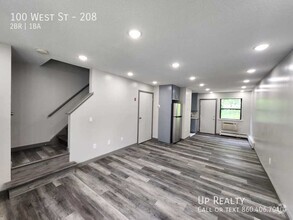 Building Photo - Gorgeous 2BD TH in Vernon!