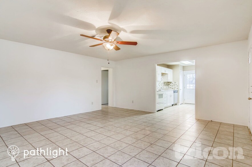 Building Photo - 1014 Misty Meadow Ct