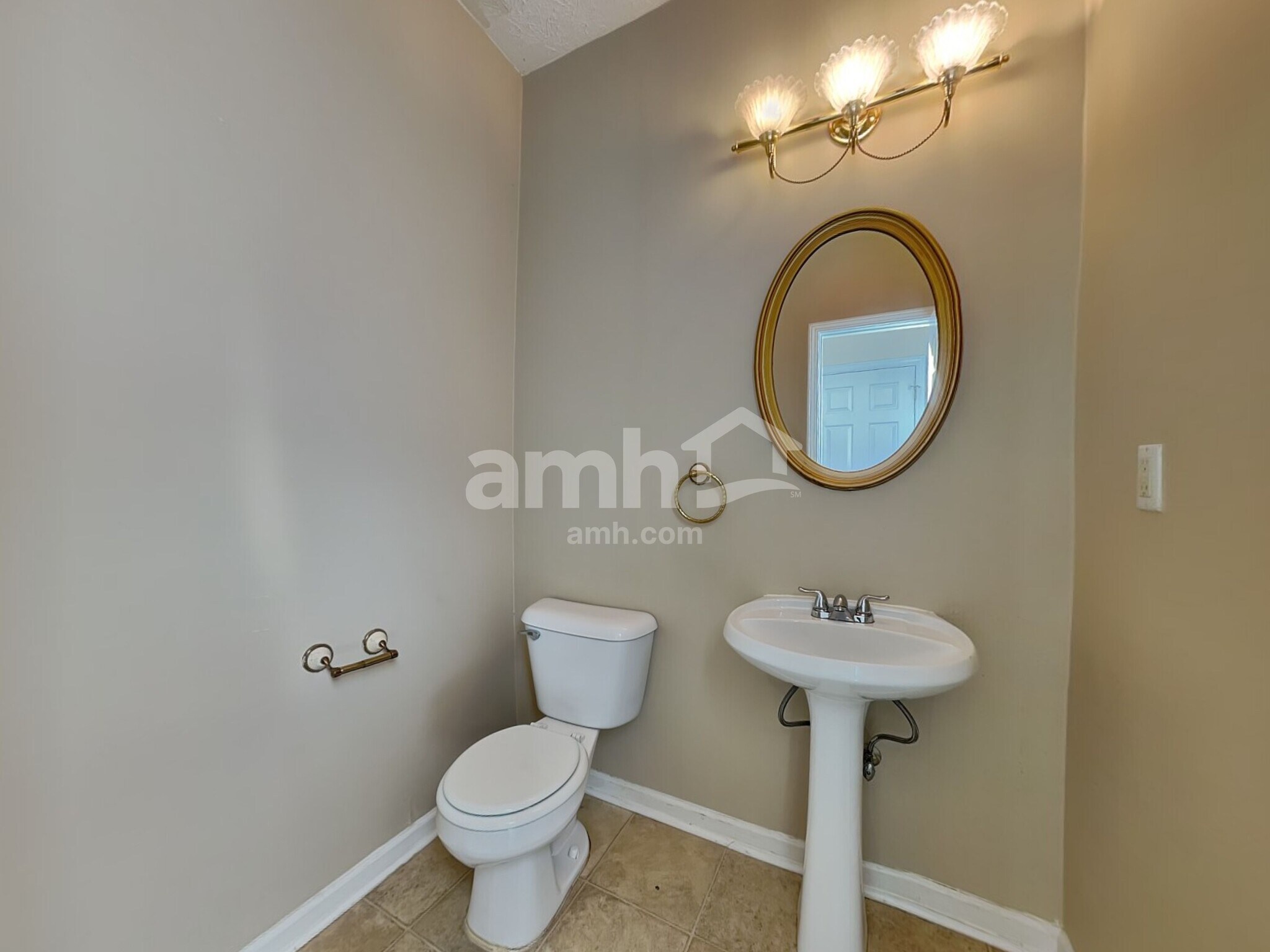 Building Photo - 5435 Silk Oak Way