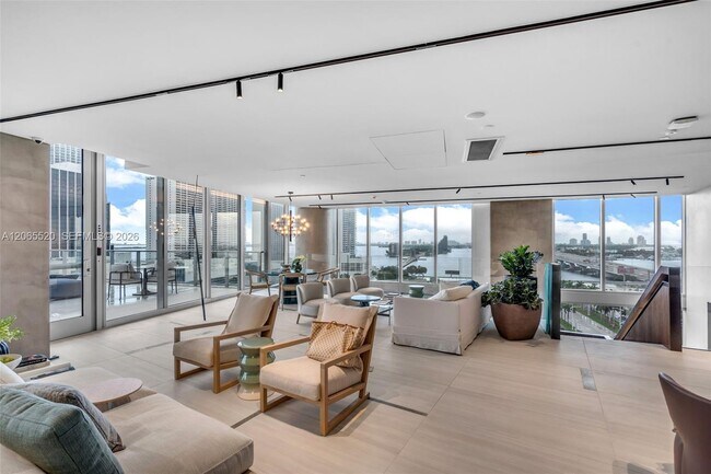 Building Photo - 1400 Biscayne Blvd