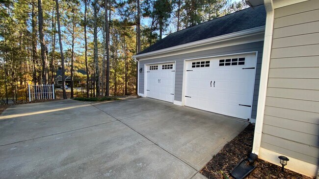 Building Photo - Harbor Club, Carriage Ridge - 3bd/2.5ba