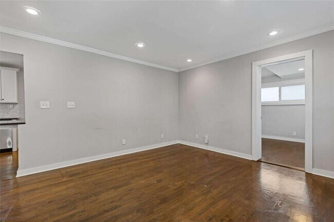 Building Photo - 2779 Horse Shoe Dr