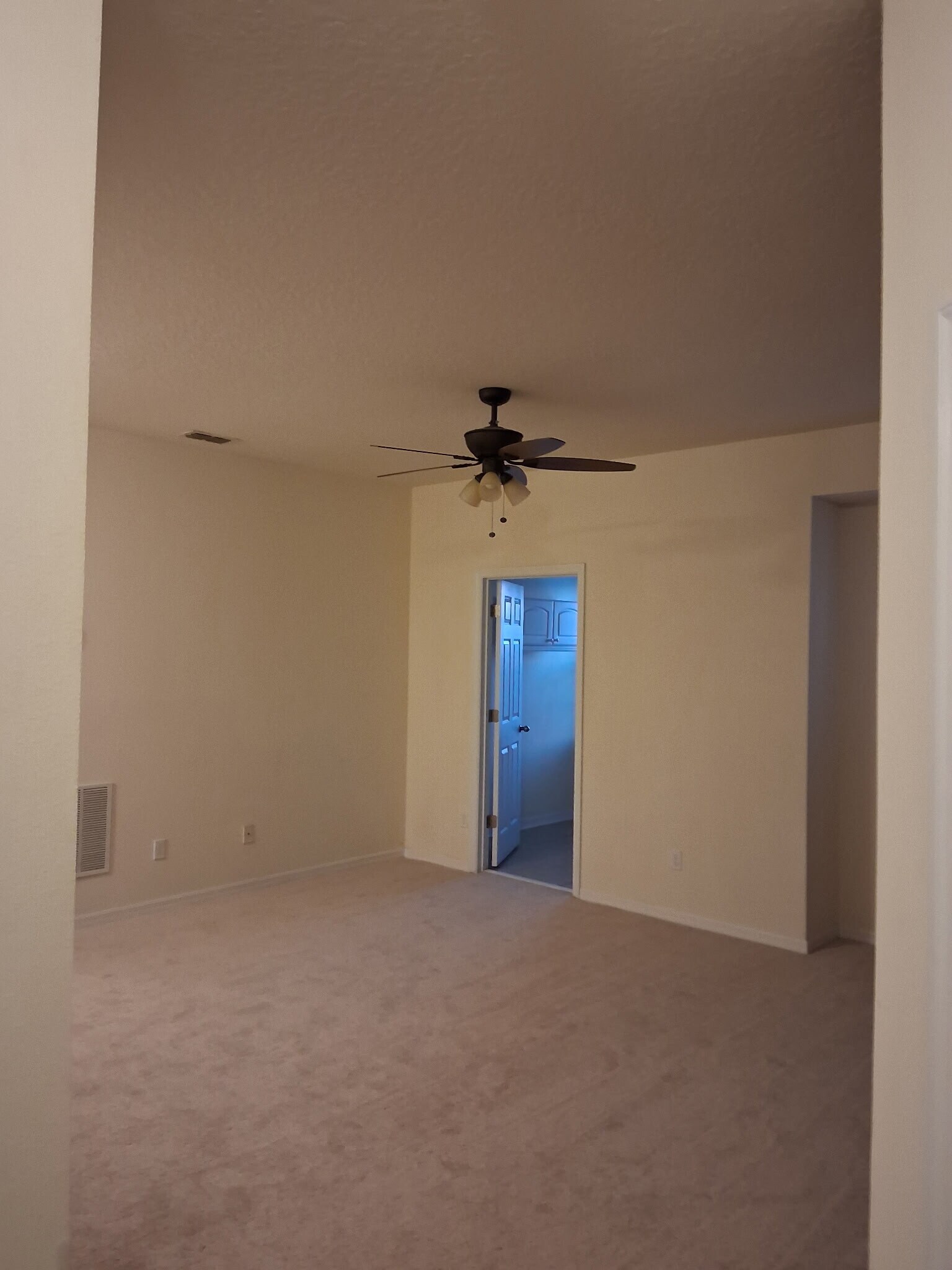 Building Photo - 2527 Tanner Ter