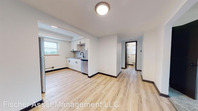 Building Photo - 2 br, 1 bath Apartment - Ridgewood Lofts 6...