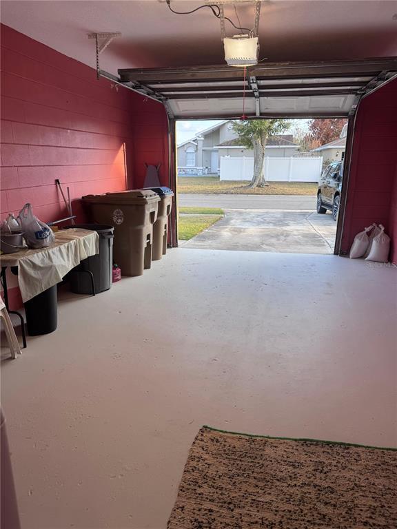 Building Photo - 138 Pinewood Cir