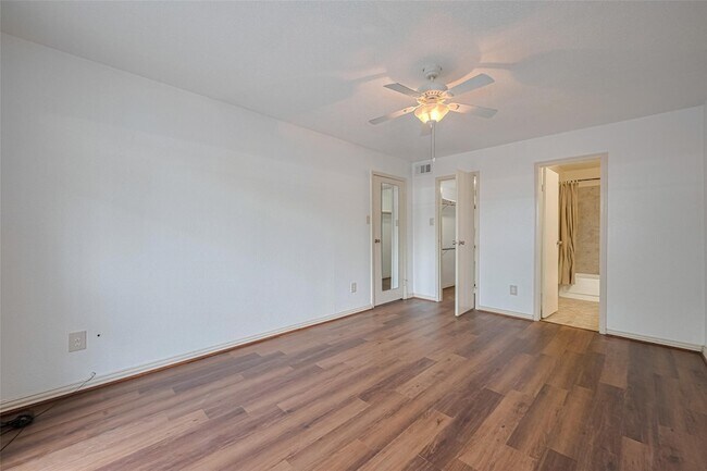 Building Photo - 6500 Sands Point Dr