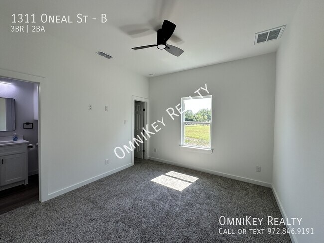 Building Photo - 1311 Oneal St