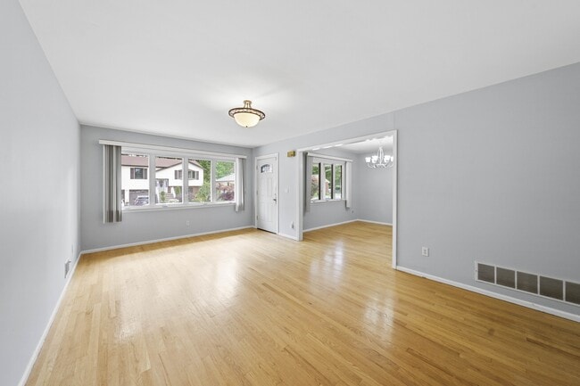 Building Photo - 1031 Di Antonio Dr