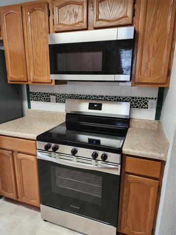 Building Photo - 309 Sage Ln