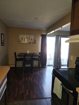 Building Photo - 946 Westbrooke Way