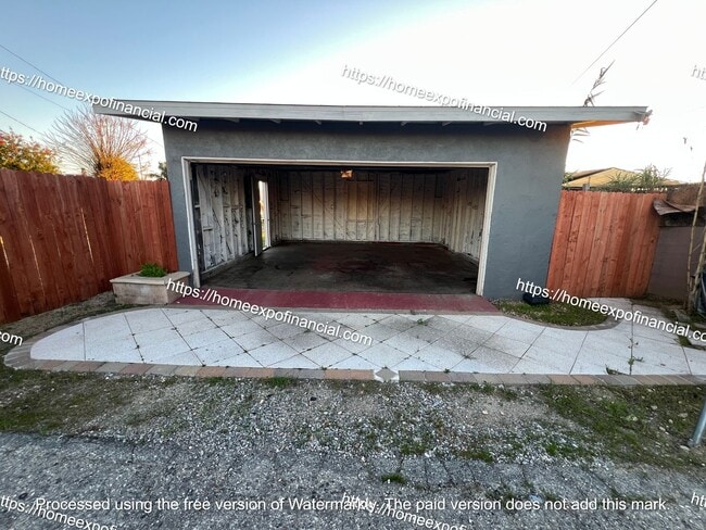 Building Photo - Nice Home For Rent