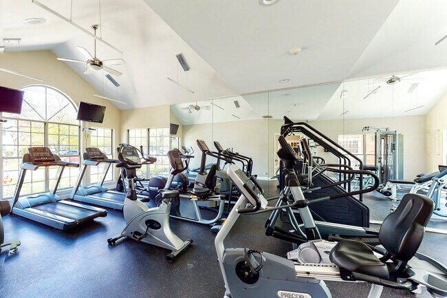 Building Photo - 1128 Johnson Dr