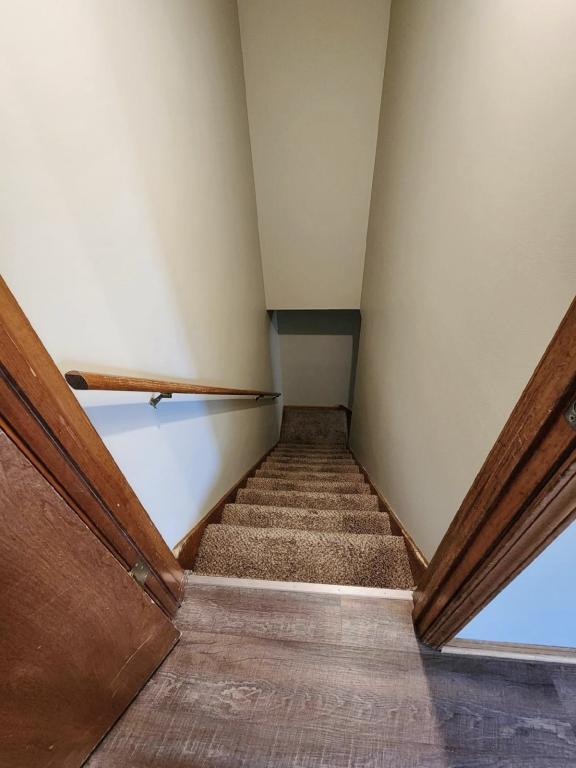 Building Photo - 211 E 22nd St