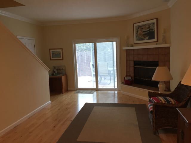 Building Photo - 1624 Killdeer Pl