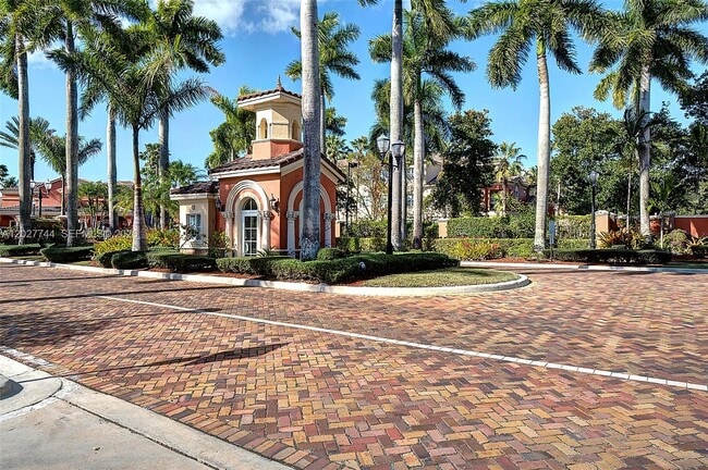 Building Photo - 4404 SW 160th Ave