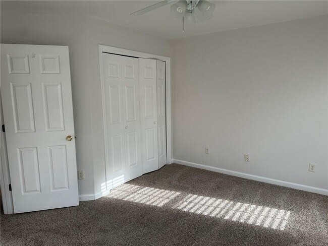 Building Photo - 1296 Dunwoody Cove