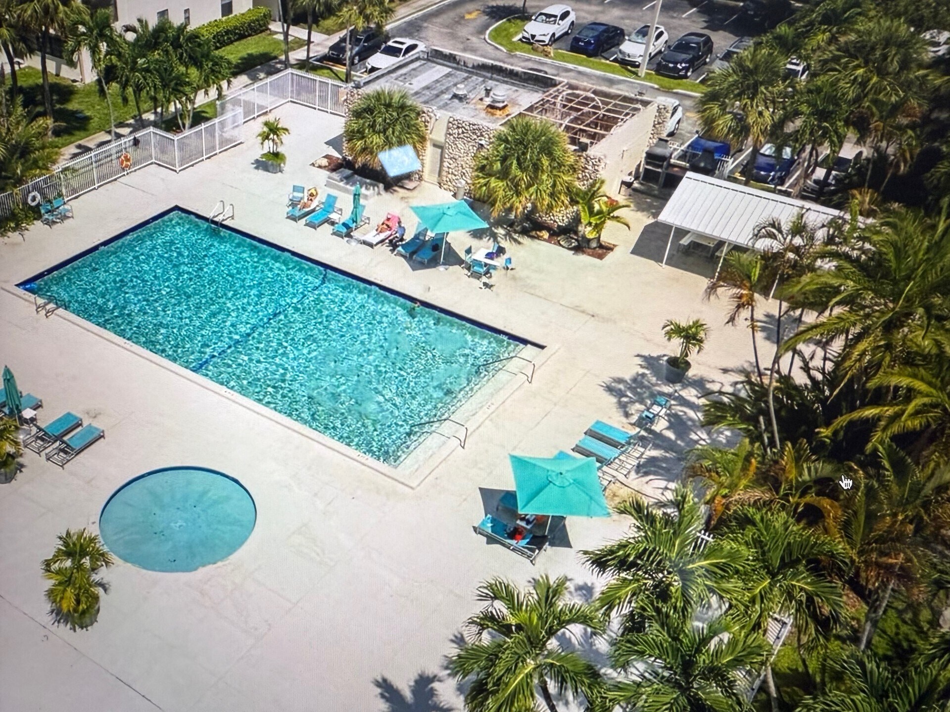 Building Photo - 20200 W Country Club Dr