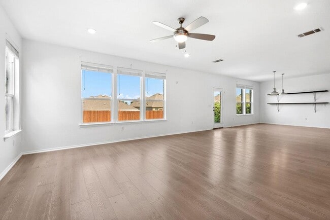 Building Photo - 7604 Peccary Dr