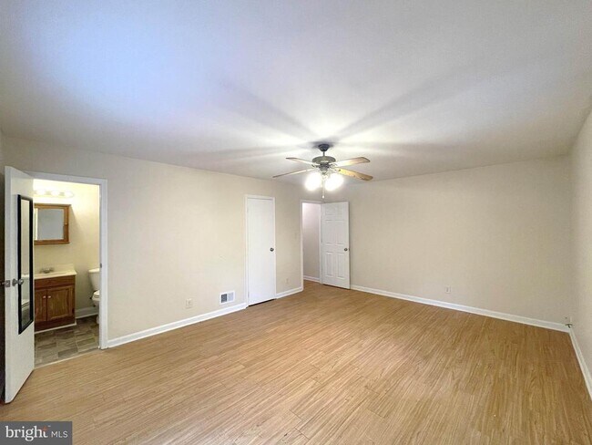 Building Photo - 3894 Old Washington Rd