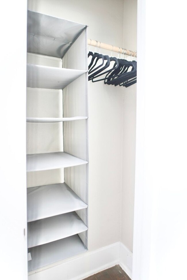 Building Photo - Furnished 1 Bedroom Downtown Tucson